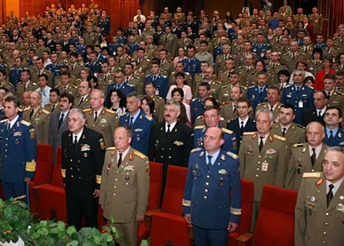 Studiu: 1 din 5 români a făcut armata fără să știe, la fel ca Turcescu
