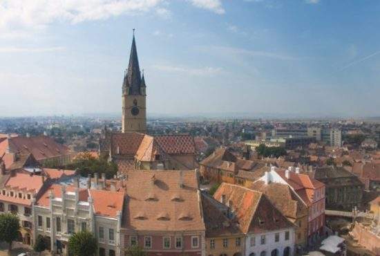 Lângă prima şcoală românească din Braşov s-a descoperit şi primul chioşc de ţigări la bucată