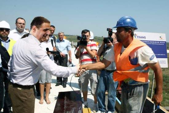 Ministerul Transporturilor a inaugurat cea mai scurtă autostradă din lume