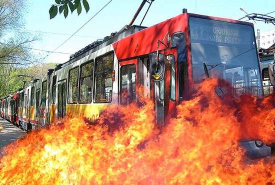 Poliţia Capitalei, pe urmele Incendiatorului din tramvaiul 41!