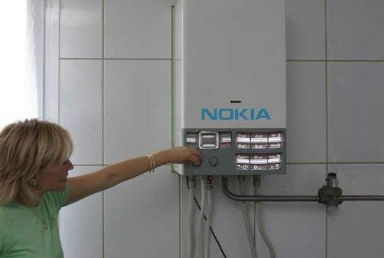 Românii se deconectează de la reţea pentru a-şi pune centrale telefonice de apartament!