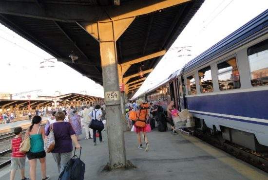 Un român s-a sinucis când a aflat că trebuie să meargă cu trenul la Baia Mare, să facă un cadastru