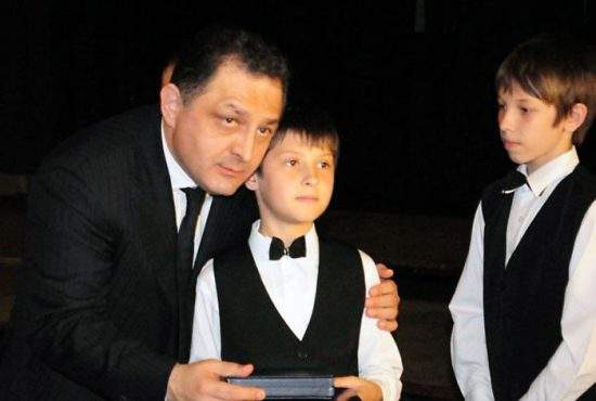 Vanghelie, atac dur la „băieţii deştepţi” care iau notele mari la Bac