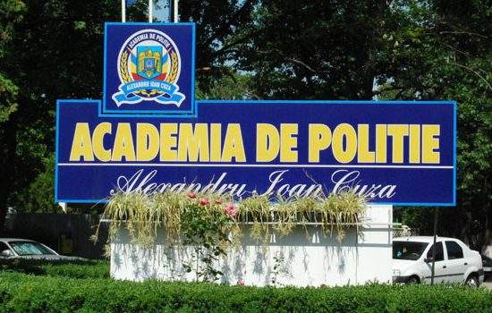 Primele efecte ale dezastrului din învăţământ: 700 de candidaţi pe un loc la Academia de Poliţie