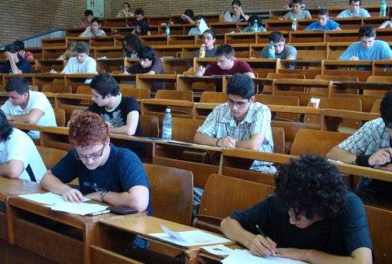 15 probe care se vor da anul acesta la admiterea la facultăţi