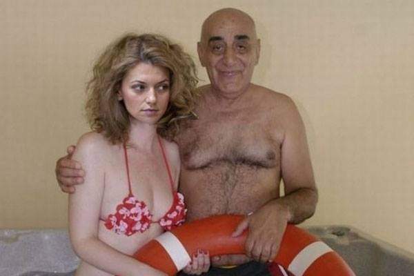 Fotogalerie! Alți 7 bătrânei alături de care s-a pozat Alina Gorghiu