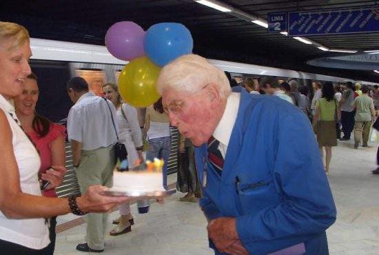 Sărbătoare în metroul bucureştean! Un bodyguard de la Scorseze Security a împlinit 100 de ani