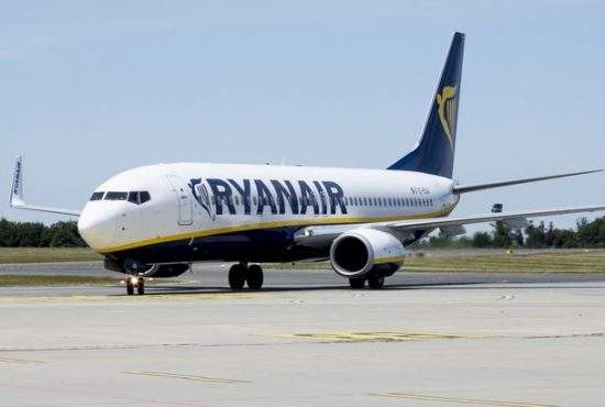 Ryanair: Piloţii sunt în grevă, dar dacă vrea cineva să conducă avionul, cheile sunt în torpedou