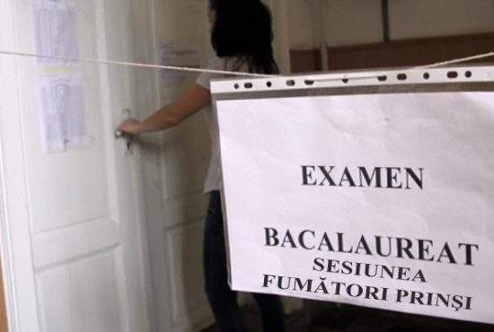 Legea fumatului se complică. Dacă eşti prins fumând, trebuie să dai iar BAC-ul!