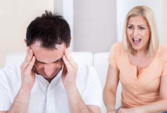 Bărbaţii cer ca solicitarea soţiei de a repara chiuveta să se prescrie după 6 luni