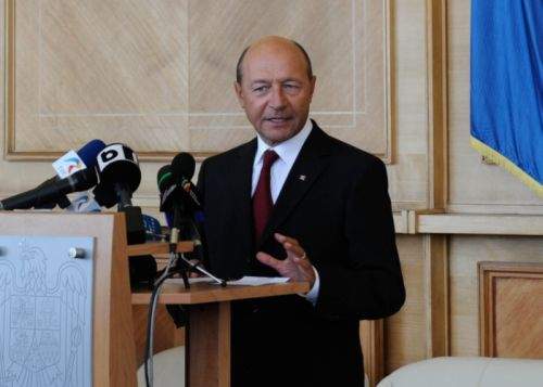 Wikileaks: “Băsescu chiar a atacat Rusia, doar că Armata română a rămas blocată la Ţăndărei!”
