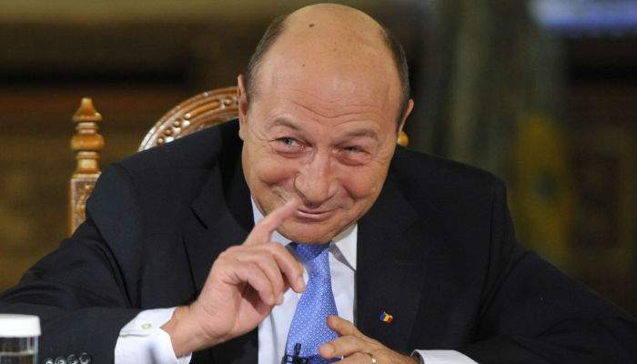 Băsescu, blindat! Constituţia Moldovei interzice retragerea cetăţeniei celor cu alcoolemie peste 3 la mie