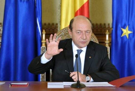 Băsescu vrea să devină un preşedinte-judecător