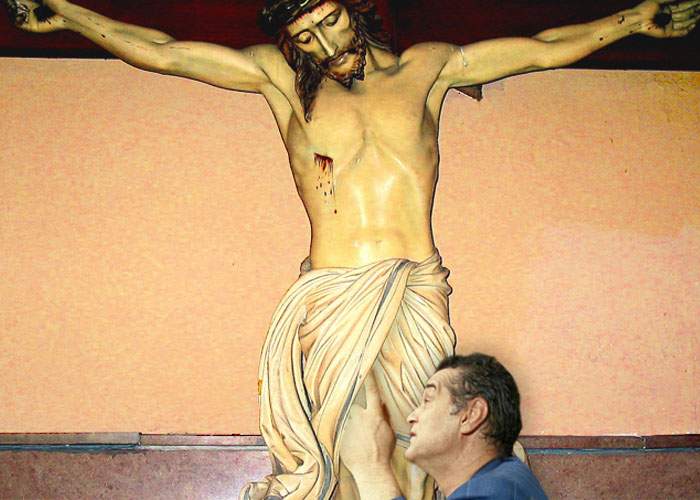 Foto: Gigi Becali are dovada că Iisus nu este hermafrodit