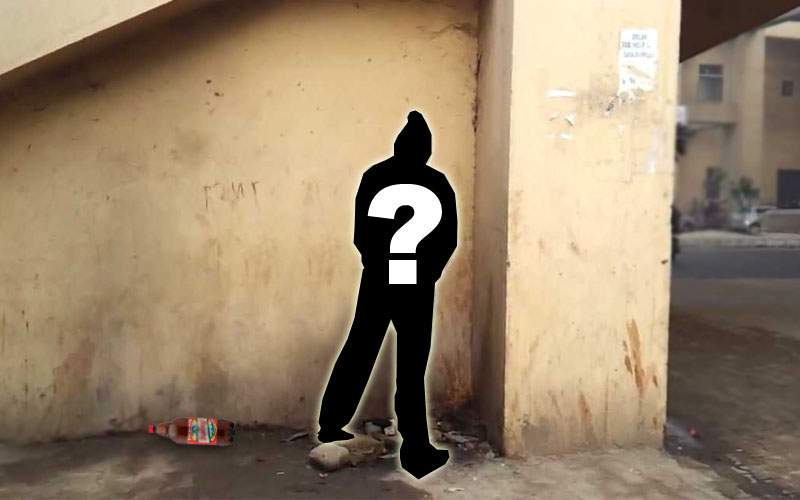 Banksy de România loveşte din nou! Misteriosul beţiv s-a pişat pe încă un zid