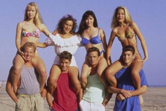 25 de lucruri despre anii ‘90, perioada în care Beverly Hills 90210 era pe val