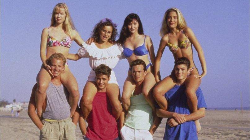 25 de lucruri despre anii ‘90, perioada în care Beverly Hills 90210 era pe val