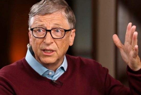 Bill Gates recunoaşte că a creat COVID19 ca să nu-l viziteze neamurile de Paşti