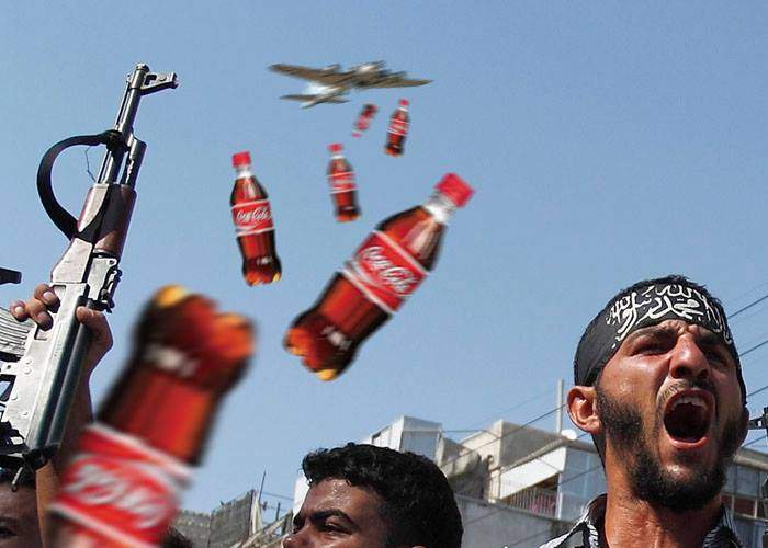 Atac fără precedent cu arme chimice. Armata SUA a lansat mii de tone de Coca Cola în Siria