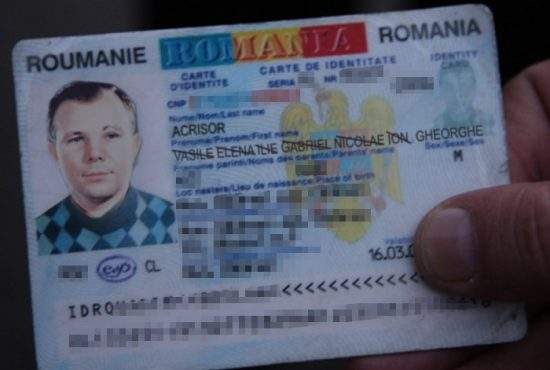 De 20 de ani, un român îşi schimbă numele constant, ca să nu dea de băut când e sfântul lui