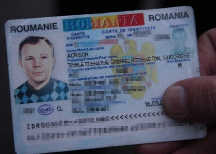 De 20 de ani, un român îşi schimbă numele constant, ca să nu dea de băut când e sfântul lui