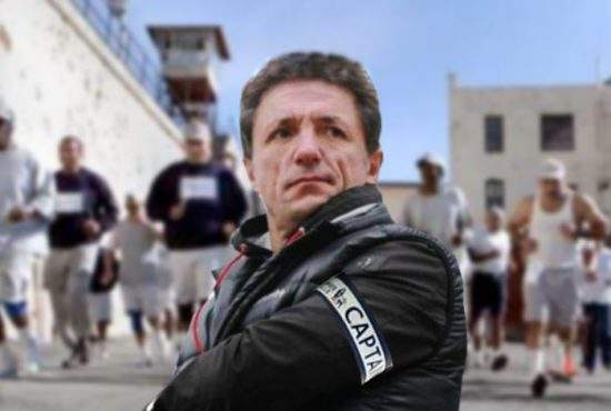 Gică Popescu a cerut banderola de căpitan pentru a conduce alergarea din curtea închisorii