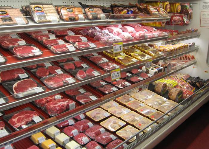 Supermarketurile româneşti liniştesc clienţii: La noi nici în carnea de cal nu e carne de cal