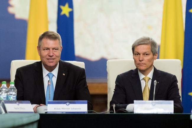 Cioloş îl refuză pe Iohannis: “Dacă mă înscriu în PNL şi elimin toţi corupţii, rămân singur”