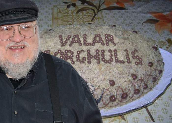 George R. R. Martin către bucureşteni: “Dacă votaţi cu Firea, îi omor şi pe Jon Snow şi pe pitic!”