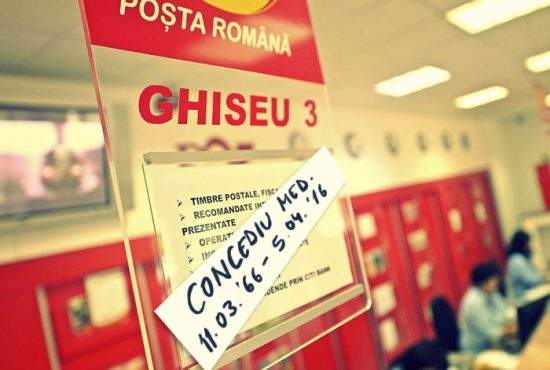 O carieră frumoasă! Un funcţionar de la Poştă a ieşit la pensie după 50 de ani de concediu medical