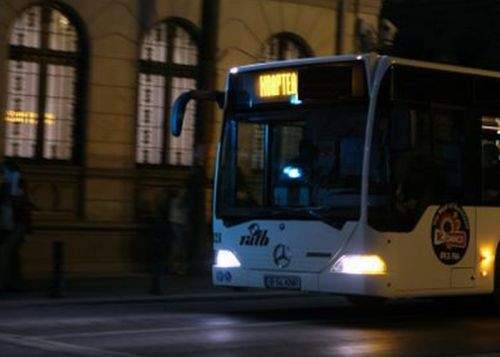 RATB vinde locuri la cuşetă pe liniile de noapte