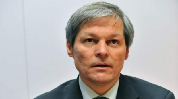 Cioloş, exclus din USR-PLUS după ce testele ADN au arătat că nu e fiul lui Soros