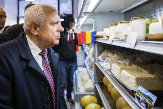 Petre Daea, far călăuzitor! 25 de chestii inspirate de brânzăria deschisă la Sibiu
