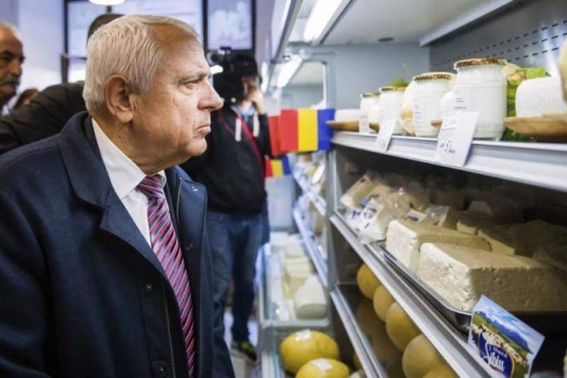 Petre Daea, far călăuzitor! 25 de chestii inspirate de brânzăria deschisă la Sibiu