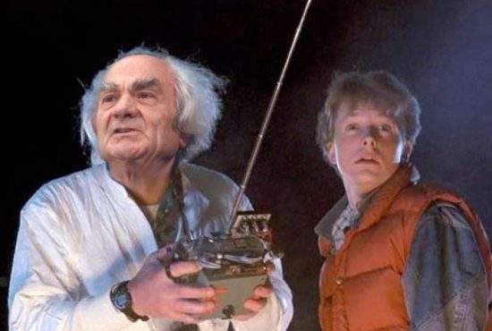 Profesorul Leon Dănăilă spune că se va întoarce în 1985 cu Marty McFly să ne scape de Dragnea