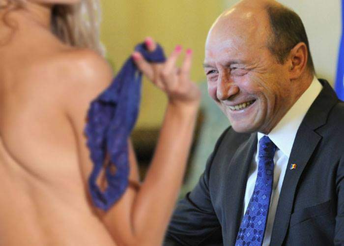 Băsescu, surprins de Elena Udrea: „Eu i-am luat sutienul de atâtea ori, nu s-a plâns niciodată”