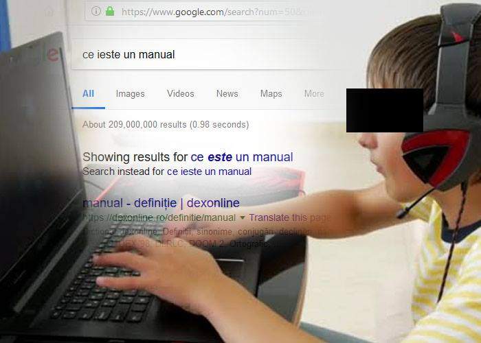 Elevii, preocupaţi de situaţia manualelor. Cea mai frecventă căutare pe Google este “Ce este un manual?”