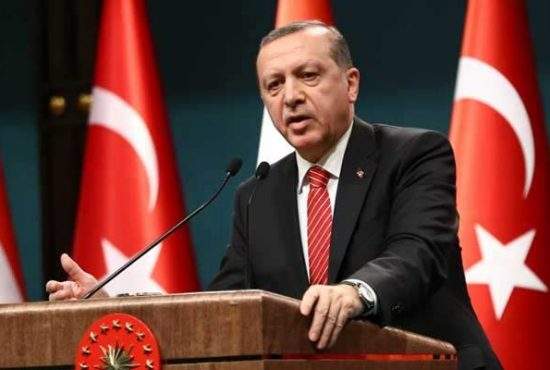 Turcia declară război României, pentru că Erdoğan e scârbit să tot fie comparat cu Dragnea