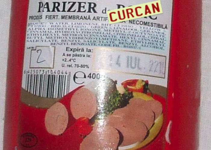 Pesta porcină îngenunchează industria parizerului! Milioane de etichete trebuie retipărite cu pui în loc de porc