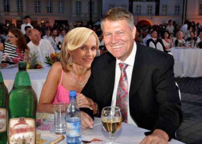 Klaus Iohannis ne scapă de Firea: “Staţi liniştiţi, în toamnă o numesc premier”