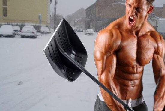 Sfatul specialistului: ”Dacă tot ți-ai propus să faci sport, începe cu datul zăpezii din fața casei”