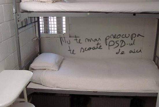 Închisorile din România, pline de grafitti cu mesajul “Nu te mai preocupa, te scoate PSD-ul de aici”