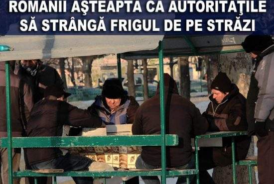 Nămeţii de frig au paralizat traficul din Bucureşti
