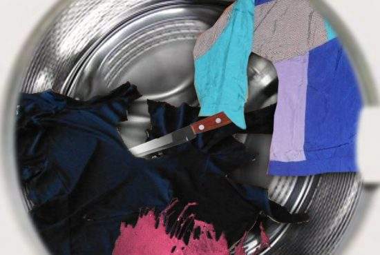 Studiu: Hainele produse în Vaslui rup, agaţă şi pătează celelalte haine în maşina de spălat