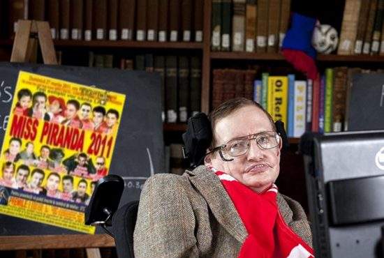 Şoc în lumea ştiinţifică! Stephen Hawking publică volumul “10 manele care mi-au influenţat cariera”