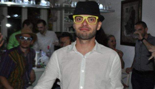 Cercetătorii hipsteri au stabilit că viaţa de apoi nu există: Nimeni nu a dat Check In de acolo