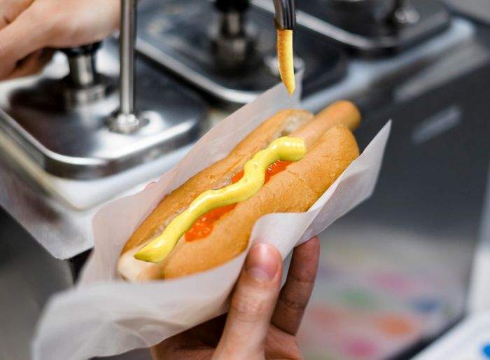 Guvernarea PSD, dezastru total! Hotdog-ul de la Ikea s-a scumpit cu 50%, de la 1 leu la 1,5 lei