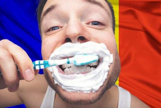 Imnul naţional, actualizat în sfârşit: “Deşteaptă-te, române, şi spală-te pe dinţi”