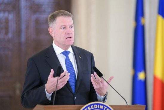 Iohannis atacă dur dublarea alocaţiilor pentru copii: “Mie ce-mi iese?”