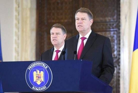 De teama atentatelor teroriste, Iohannis va trimite o sosie în concediu în locul lui